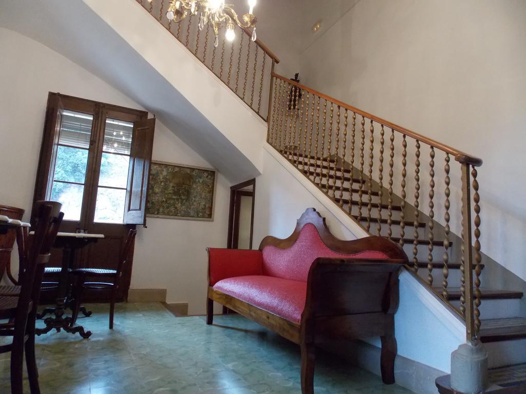 Hostal Cal Pla Sant Llorenc Savall Экстерьер фото