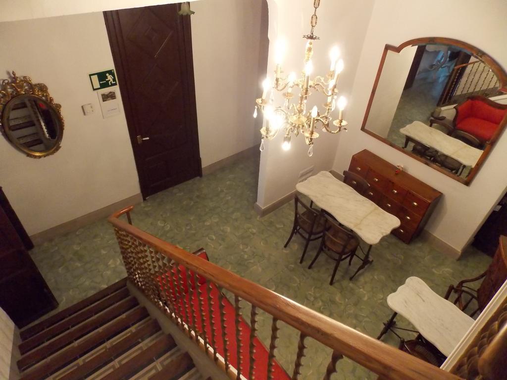 Hostal Cal Pla Sant Llorenc Savall Экстерьер фото