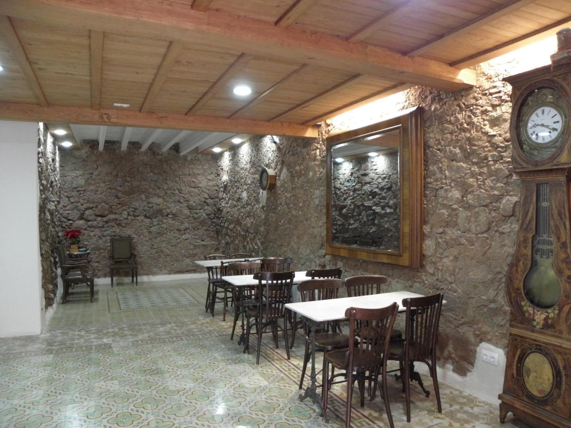 Hostal Cal Pla Sant Llorenc Savall Экстерьер фото